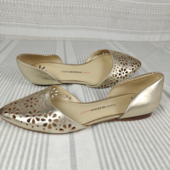 Isaac Mizrahi Live Gold Flower Cut Out Leather Flats Size 7M NEW - Picture 4 of 11